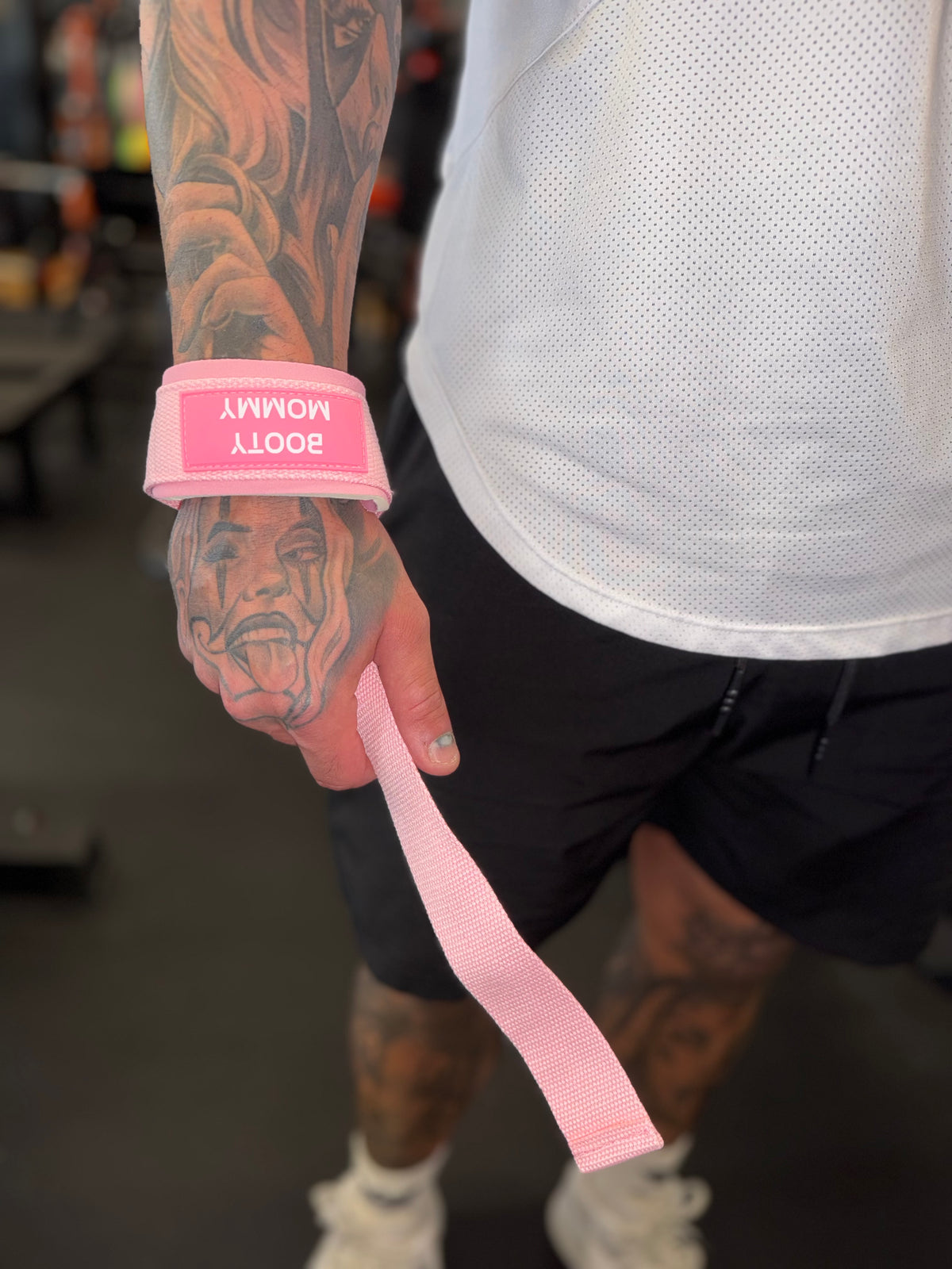 BOOTY MOMMY LIFTING STRAPS